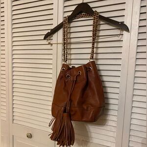 Rare Cognac Bucket bag with adjustable chain leather strap